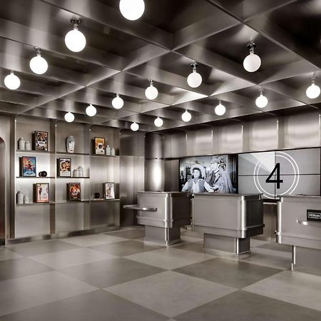 Revery Toronto Downtown, Curio Collection By Hilton Buitenkant foto