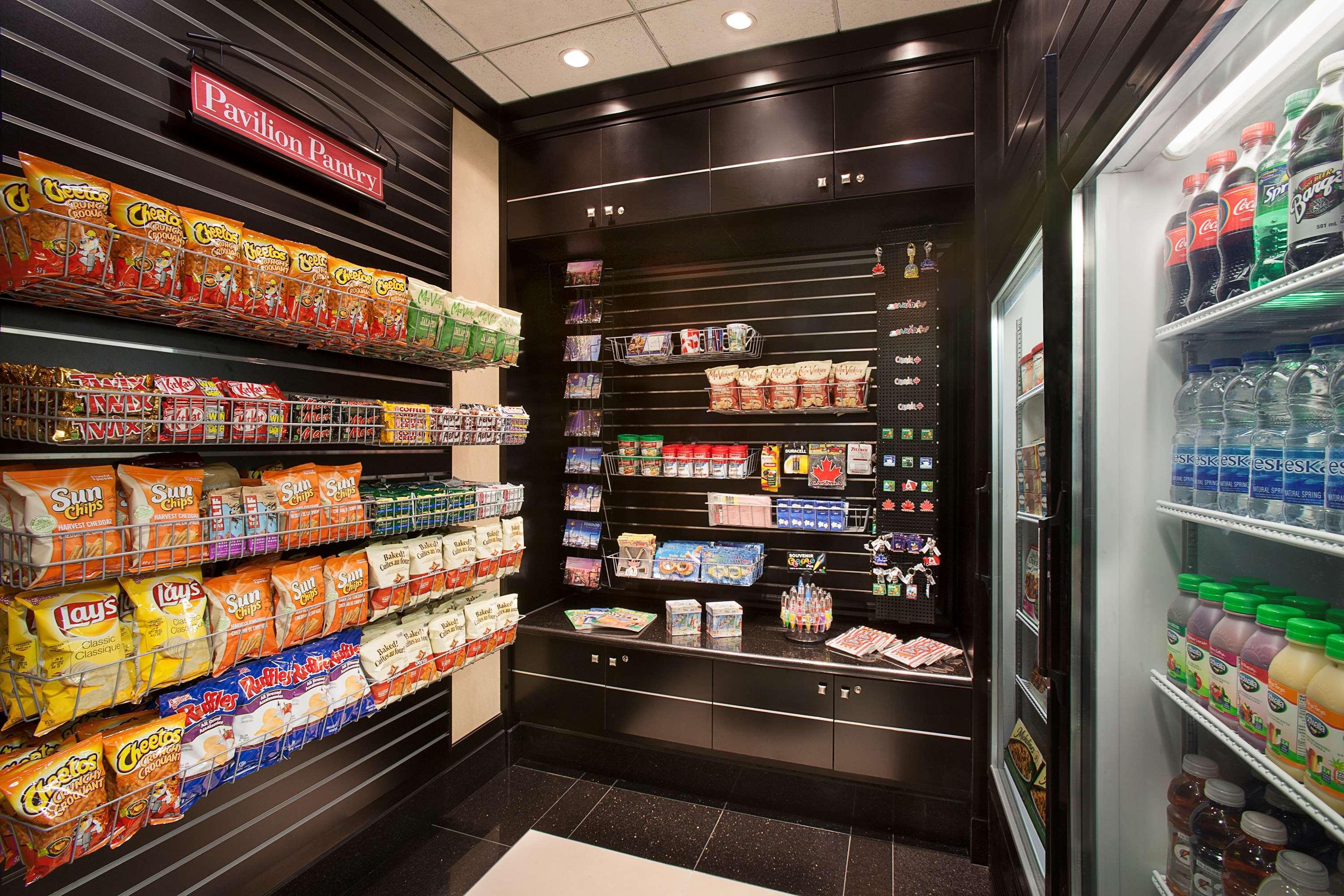 Revery Toronto Downtown, Curio Collection By Hilton Faciliteiten foto