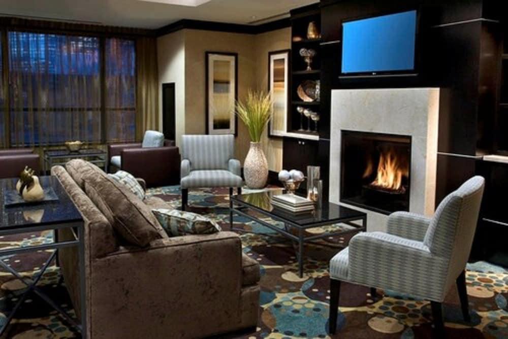 Revery Toronto Downtown, Curio Collection By Hilton Kamer foto