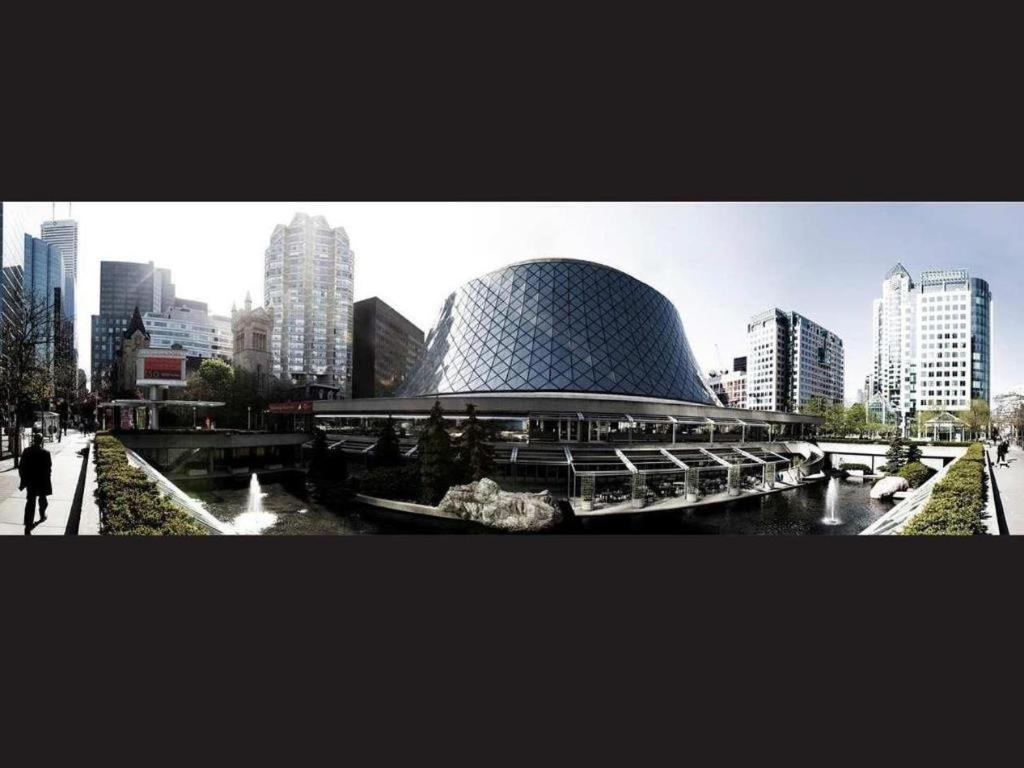 Revery Toronto Downtown, Curio Collection By Hilton Buitenkant foto