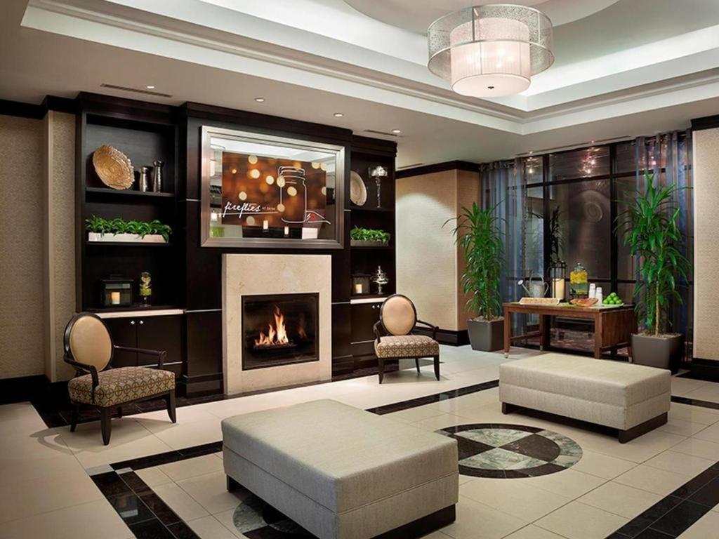 Revery Toronto Downtown, Curio Collection By Hilton Buitenkant foto