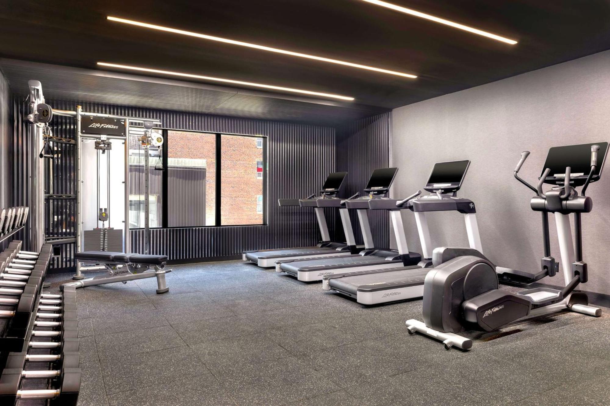 Revery Toronto Downtown, Curio Collection By Hilton Buitenkant foto